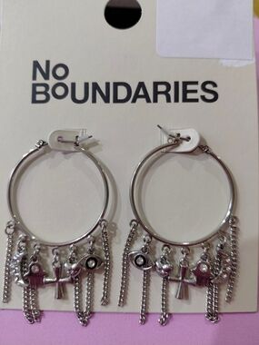 No Boundaries New Silver Chains &  Charms Hoops Earrings